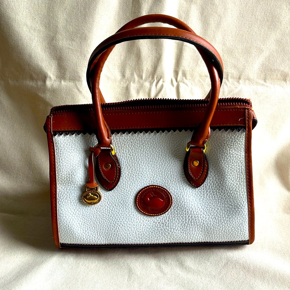 Dooney & Bourke purse